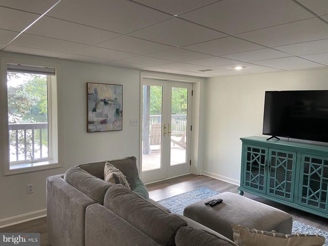 271 OGDEN FARM RD, Moorefield, WV 26836