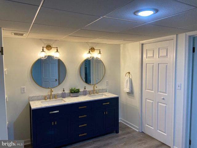 271 OGDEN FARM RD, Moorefield, WV 26836