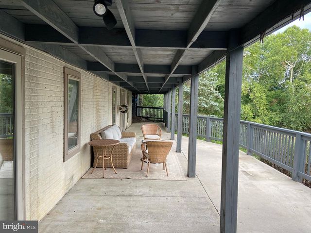 271 OGDEN FARM RD, Moorefield, WV 26836