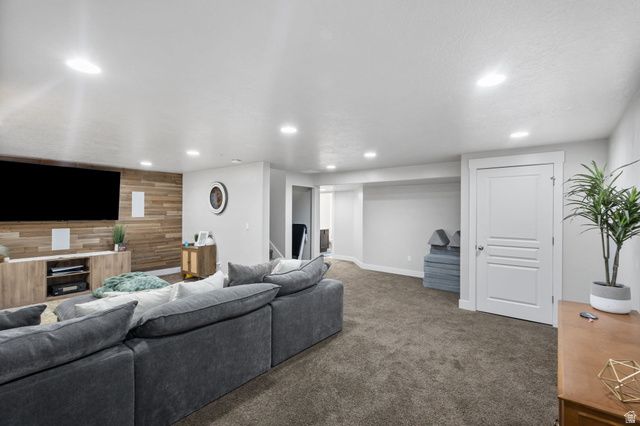 1594 N CATAGENA PARK PKWY, Saratoga Springs, UT 84045