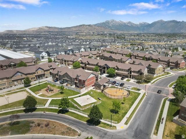 1594 N CATAGENA PARK PKWY, Saratoga Springs, UT 84045