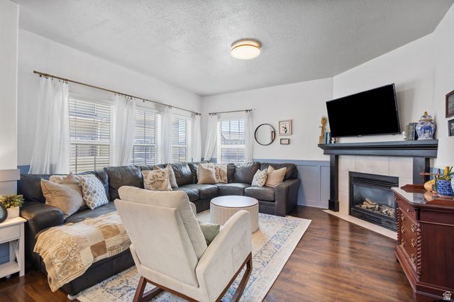1594 N CATAGENA PARK PKWY, Saratoga Springs, UT 84045