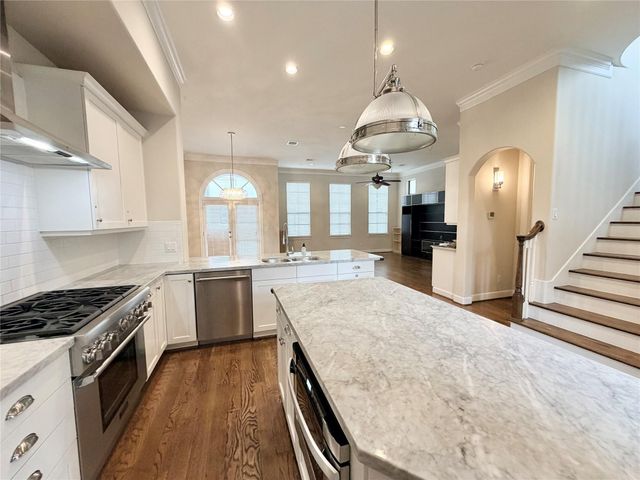 606 Knox Street, Houston, TX 77007
