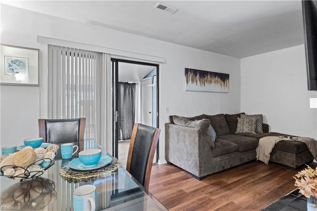 201 E Montcastle Drive C, Greensboro, NC 27406