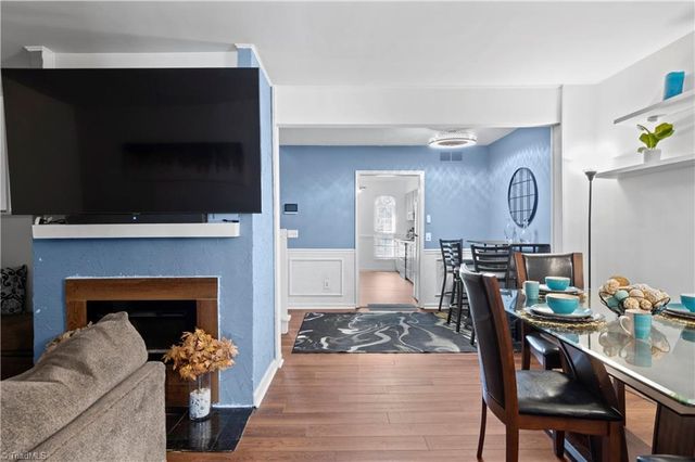 201 E Montcastle Drive C, Greensboro, NC 27406