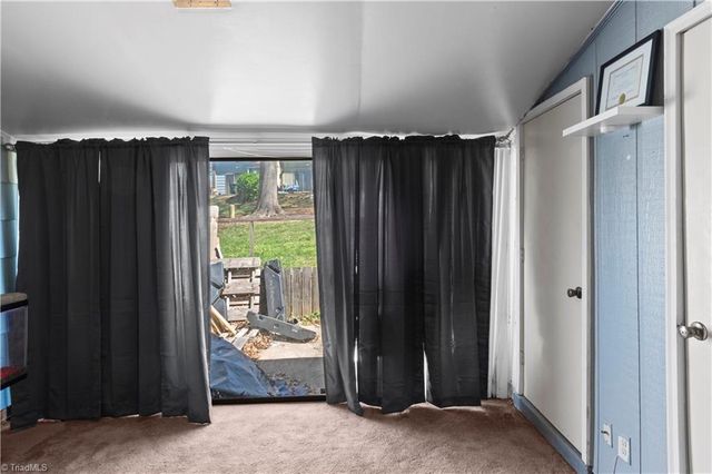 201 E Montcastle Drive C, Greensboro, NC 27406