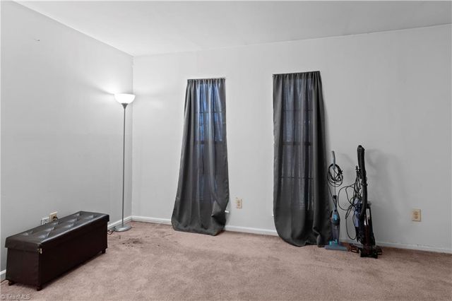 201 E Montcastle Drive C, Greensboro, NC 27406