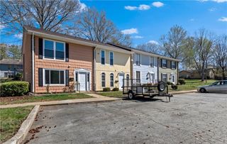 201 E Montcastle Drive C, Greensboro, NC 27406