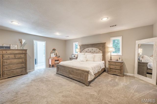 6901 Woodland Meadow Drive, Poplar Bluff, MO 63901