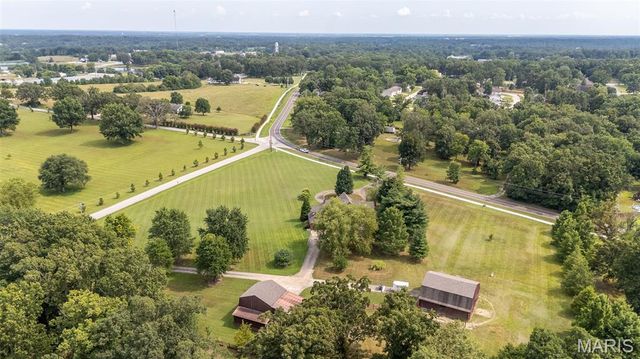 6901 Woodland Meadow Drive, Poplar Bluff, MO 63901
