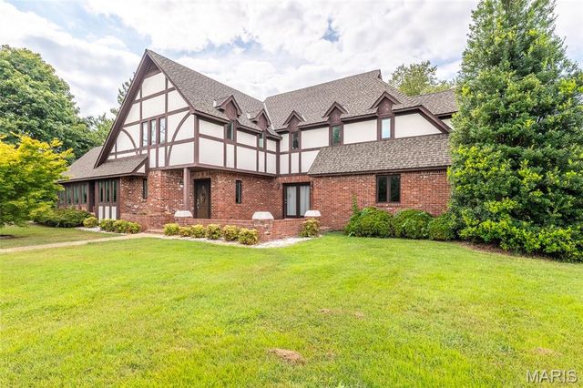 6901 Woodland Meadow Drive, Poplar Bluff, MO 63901