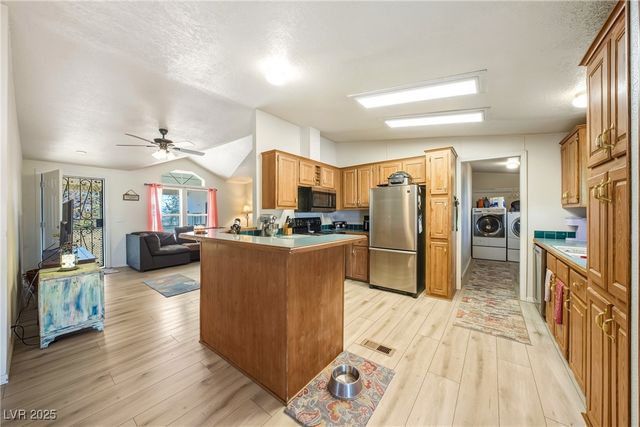 3060 East McGraw Road, Pahrump, NV 89061