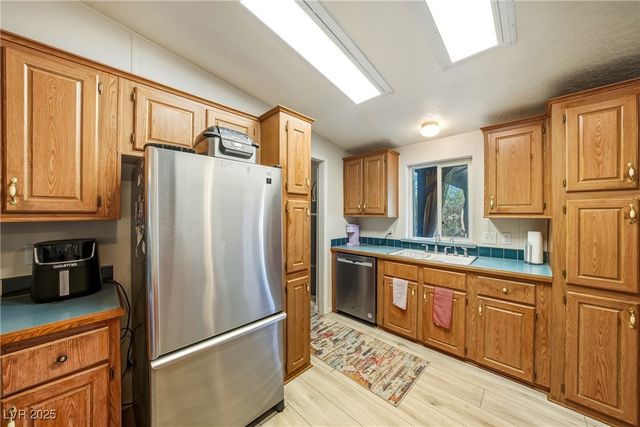 3060 East McGraw Road, Pahrump, NV 89061