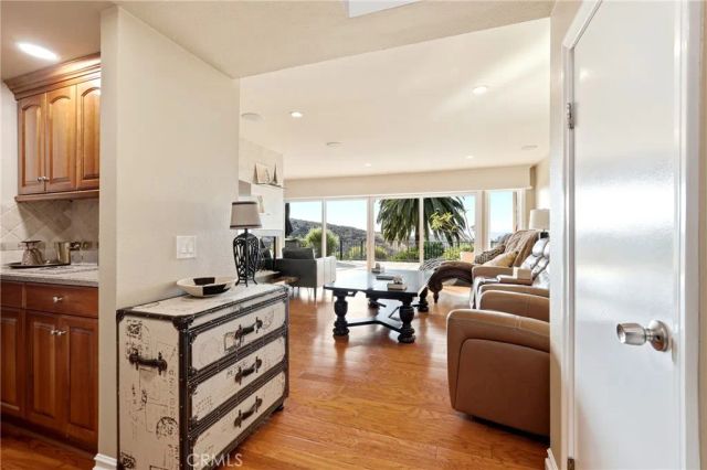 2235 El Capitan, Riverside, CA 92506