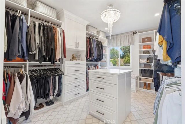 2235 El Capitan, Riverside, CA 92506