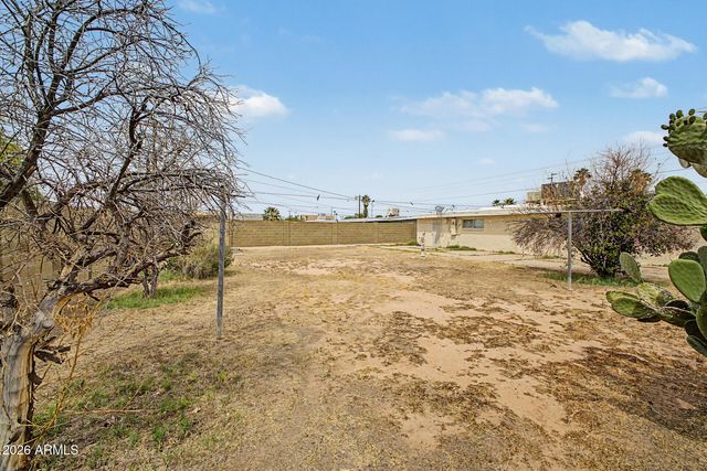 913 N TREKELL Road, Casa Grande, AZ 85122