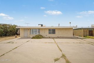 913 N TREKELL Road, Casa Grande, AZ 85122