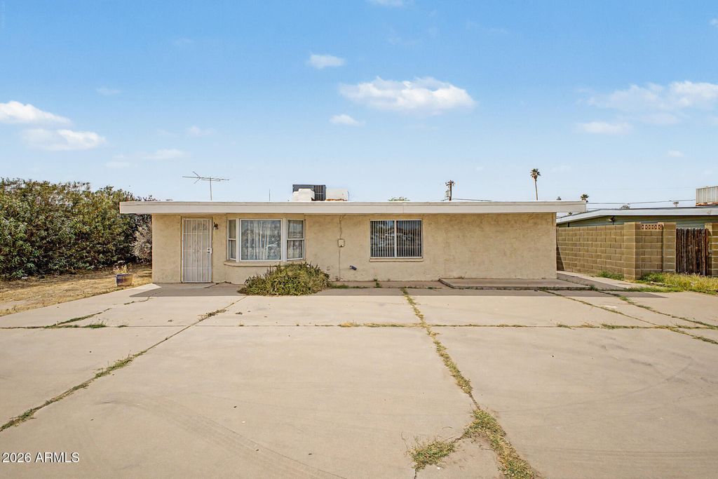 913 N TREKELL Road, Casa Grande, AZ 85122