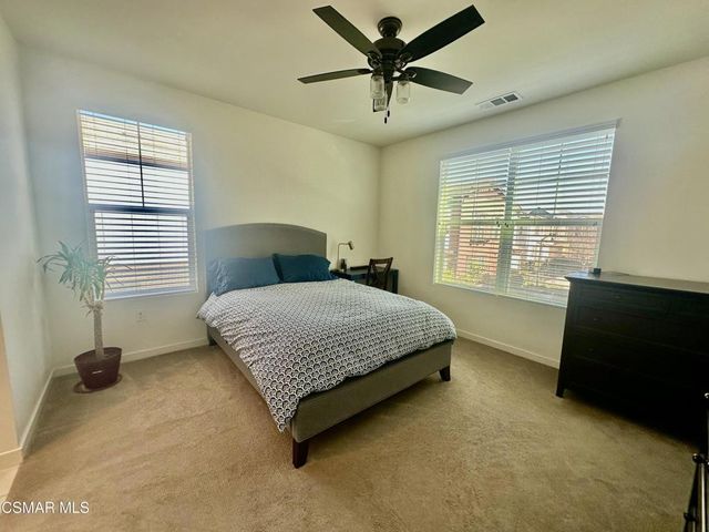 139 Farmhouse Drive 6, Simi Valley, CA 93065