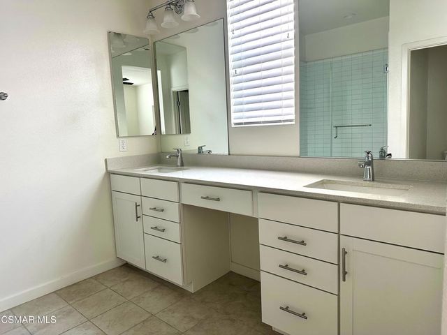 139 Farmhouse Drive 6, Simi Valley, CA 93065