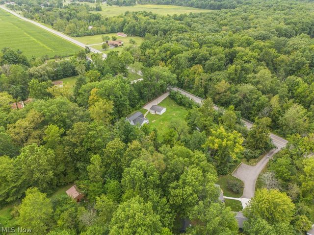 6429 Russia Road, South Amherst, OH 44001