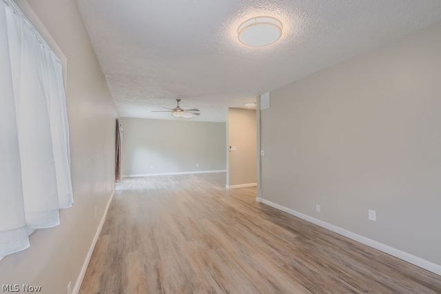 6429 Russia Road, South Amherst, OH 44001