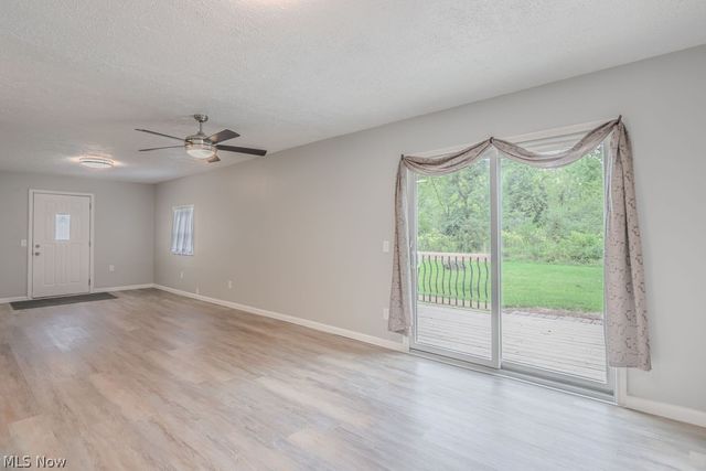 6429 Russia Road, South Amherst, OH 44001