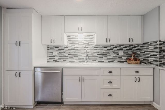 6429 Russia Road, South Amherst, OH 44001