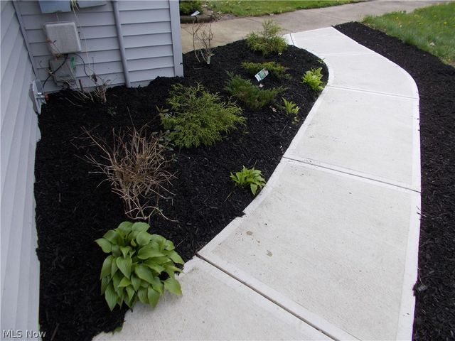 6429 Russia Road, South Amherst, OH 44001