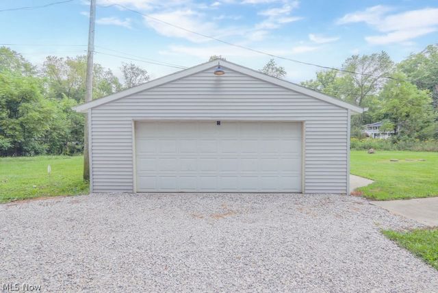6429 Russia Road, South Amherst, OH 44001