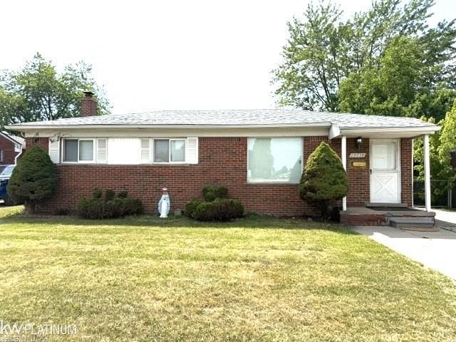 29739 Schoenherr Rd Road, Warren, MI 48088
