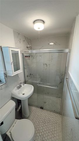 460 NW 109th Street Studio, Miami, FL 33168