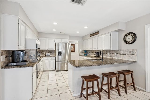 2618 Keystone Drive, Arlington, TX 76006