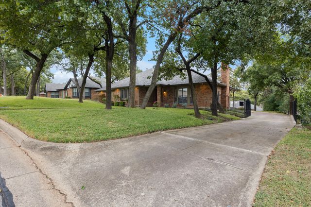 2618 Keystone Drive, Arlington, TX 76006