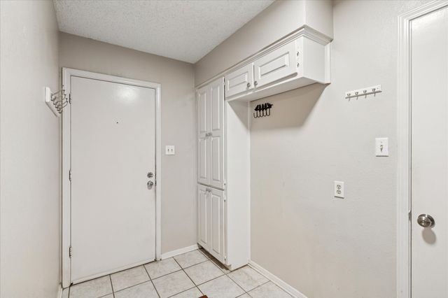 2618 Keystone Drive, Arlington, TX 76006
