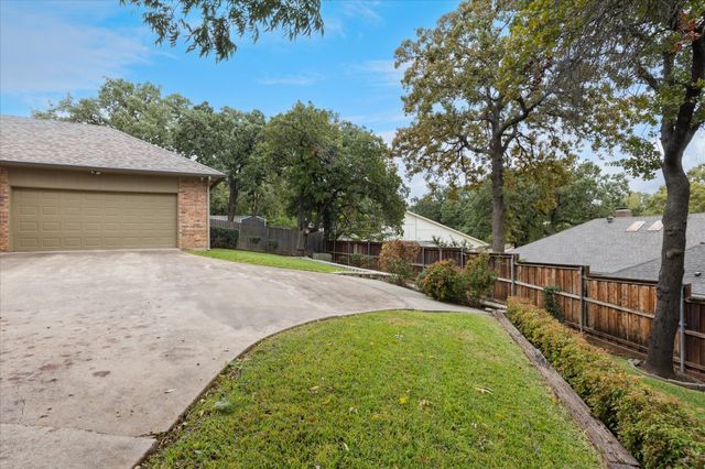 2618 Keystone Drive, Arlington, TX 76006