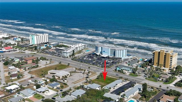 839 E 7TH STREET, New Smyrna Beach, FL 32169