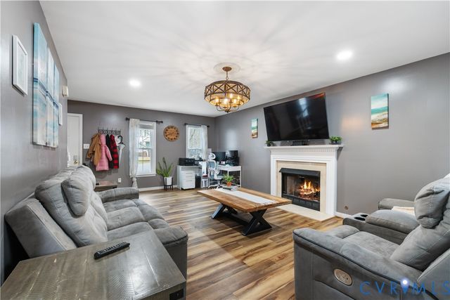 7736 Secretariat DR, Midlothian, VA 23112