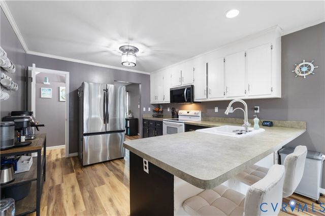 7736 Secretariat DR, Midlothian, VA 23112