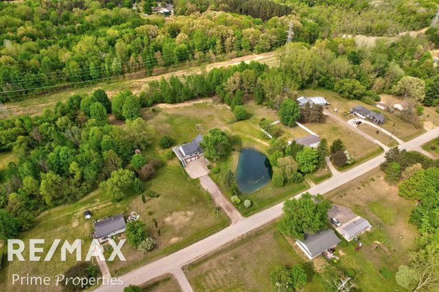 2081 Byrnes Drive, Clio, MI 48420