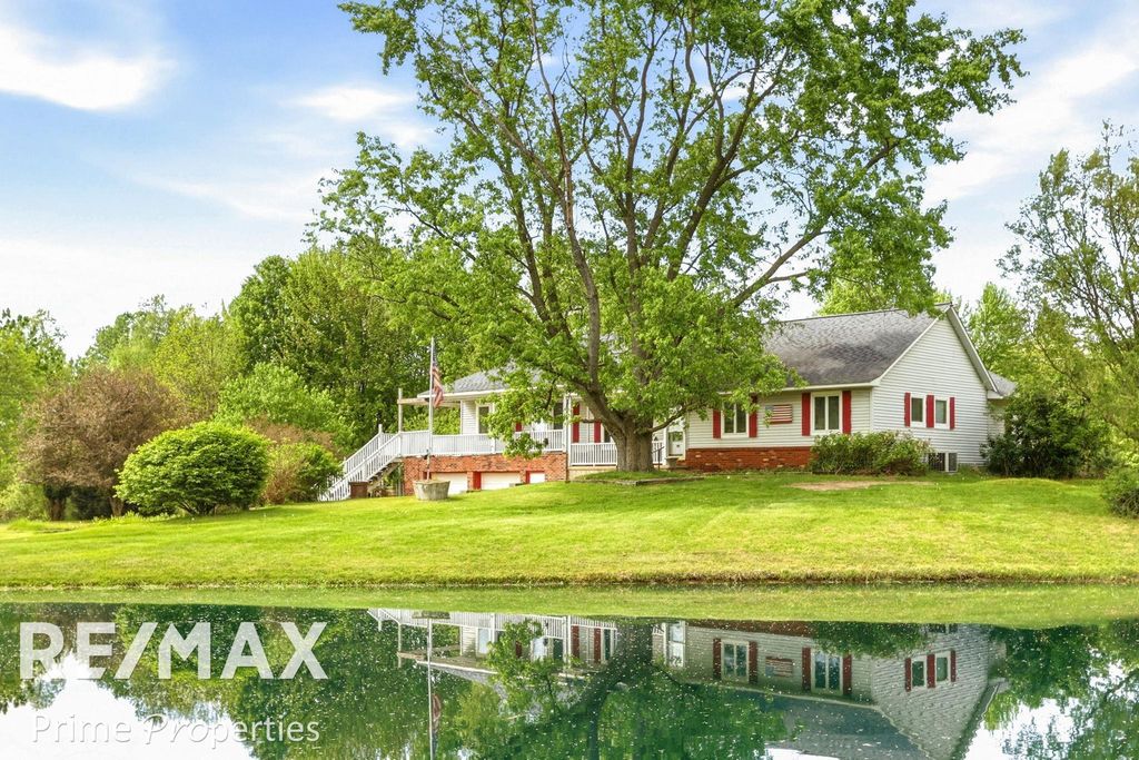 2081 Byrnes Drive, Clio, MI 48420