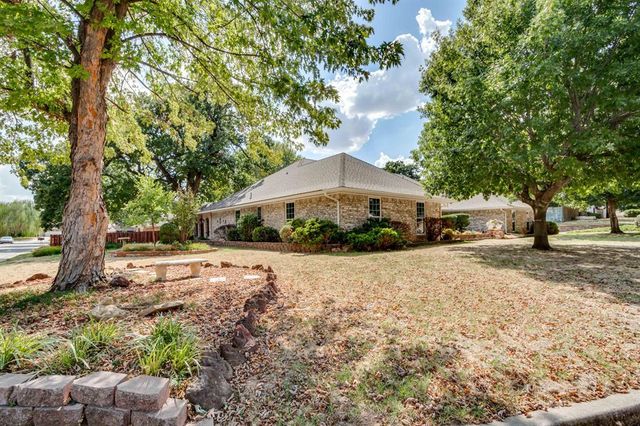 8230 NW 18th Street, Oklahoma City, OK 73127