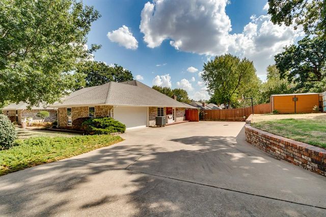 8230 NW 18th Street, Oklahoma City, OK 73127