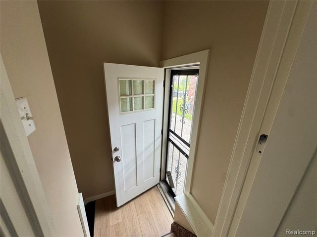 12621 Barlow Street, Detroit, MI 48205