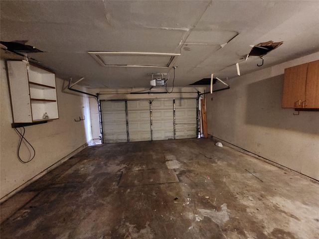 6118 Linnhaven Drive, Houston, TX 77072