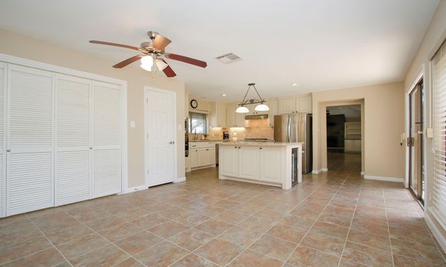 14902 W Beechmoor Drive W, Houston, TX 77095
