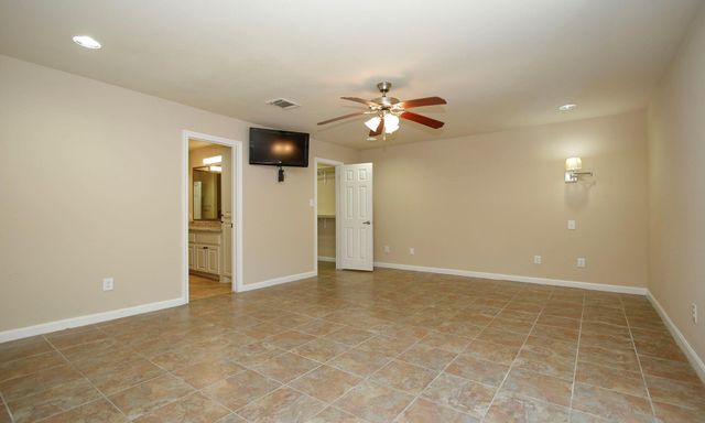 14902 W Beechmoor Drive W, Houston, TX 77095