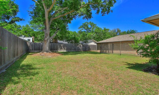 14902 W Beechmoor Drive W, Houston, TX 77095