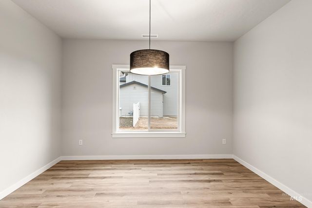 1240 W Pack River Dr, Meridian, ID 83642