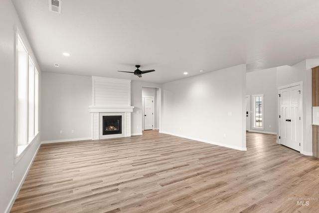 1240 W Pack River Dr, Meridian, ID 83642